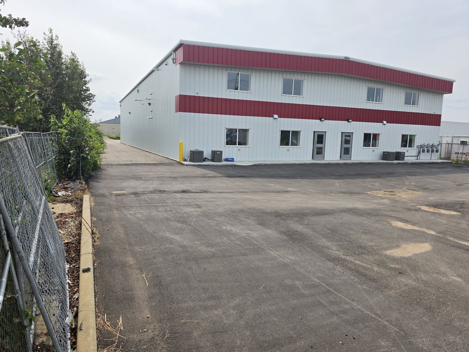 New design-build warehouse and office building